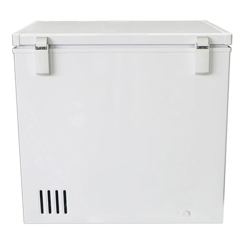 Maxx Cold MXSH5.2SHC 30 2/5" Select Series Mobile Chest Freezer w/ (1) Basket - White, 120v Maxx Cold MXSH5.2SHC 30 2/5" Select Series Mobile Chest Freezer w/ (1) Basket - White, 120v