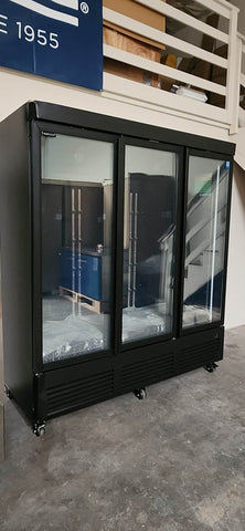 [Clearance]  TGDF70'' Three Section Glass Door Merchandiser display Freezer