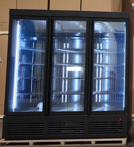 [Clearance]  TGDF70'' Three Section Glass Door Merchandiser display Freezer