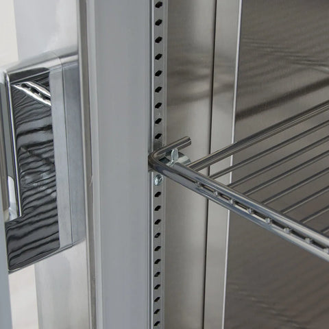 True STR3R-3S 77 3/4" Three Section Reach In Refrigerator, (3) Left/Right Hinge Solid Doors, 115v