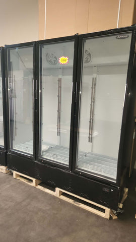 [CLEARANCE For Southern California Sale ONLY] #67601  ETL 71" Three Swing Door Merchandiser Refrigerator 57 cu.ft (Qty 1)