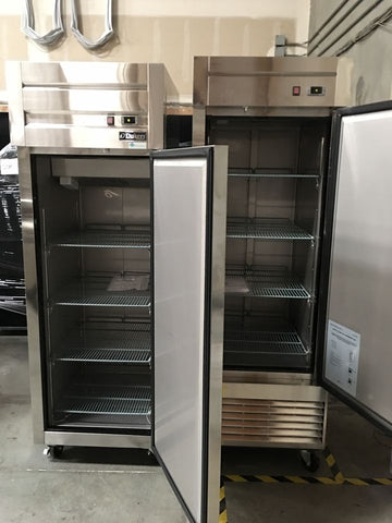 Dukers D28R Single Door Commercial Refrigerator in Stainless Steel