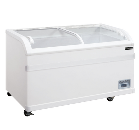 Dukers WD-700Y 79" Commercial Chest Freezer in White 24.7 Cu. Ft.