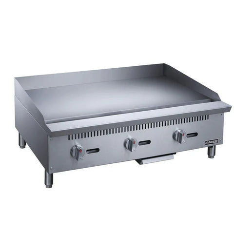 Dukers DCGT36 36 in. Thermostatic Griddle with 3 Burners